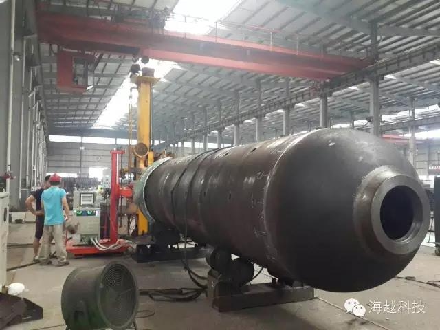 海越中頻高頻電磁感應(yīng)加熱設(shè)備在不同的行業(yè)、不同的工件、不同的工藝要求的應(yīng)用現(xiàn)場圖