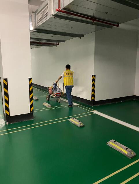 停車場為什么要用地坪漆？